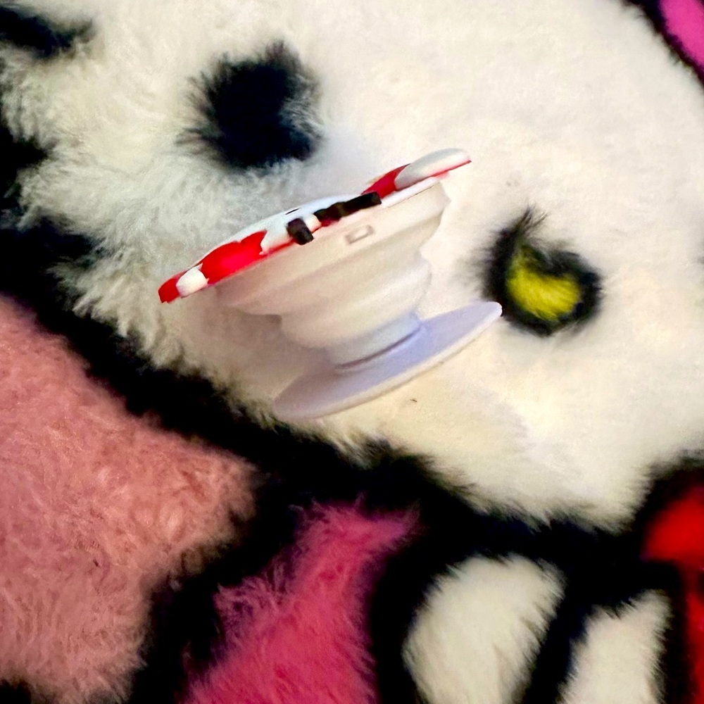 NWT Hello Kitty Red Phone Grip Stand Pop Socket Style Holder - Picture 3 of 6
